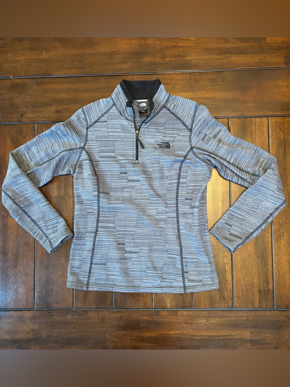 The North Face Women’s Fleece Gray and Black Striped Half-Zip Pullover Medium